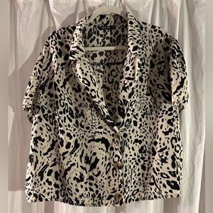 Nasty Gal Leopard Print V-Neck Button Blouse Top – Size 18